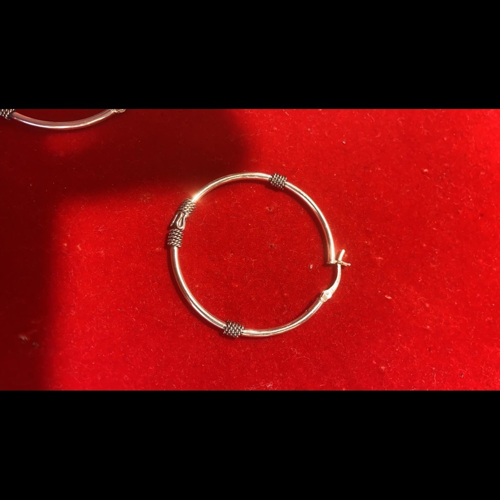 Women earrings - Picture 2 of 3